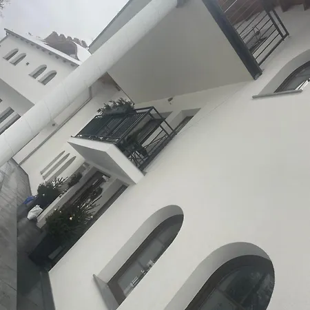 Parkova 3*