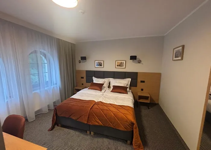 Bed & Breakfast Parkova Strzelin